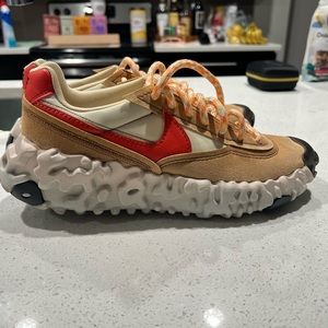 Nike Overbreak size 9.5. Worn once. Condition is 9.5/10.